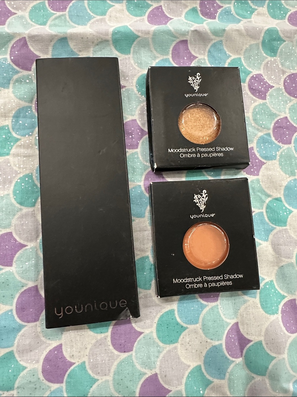 Younique Pressed Eyeshadow witty & fanatical Duo - with quad compact